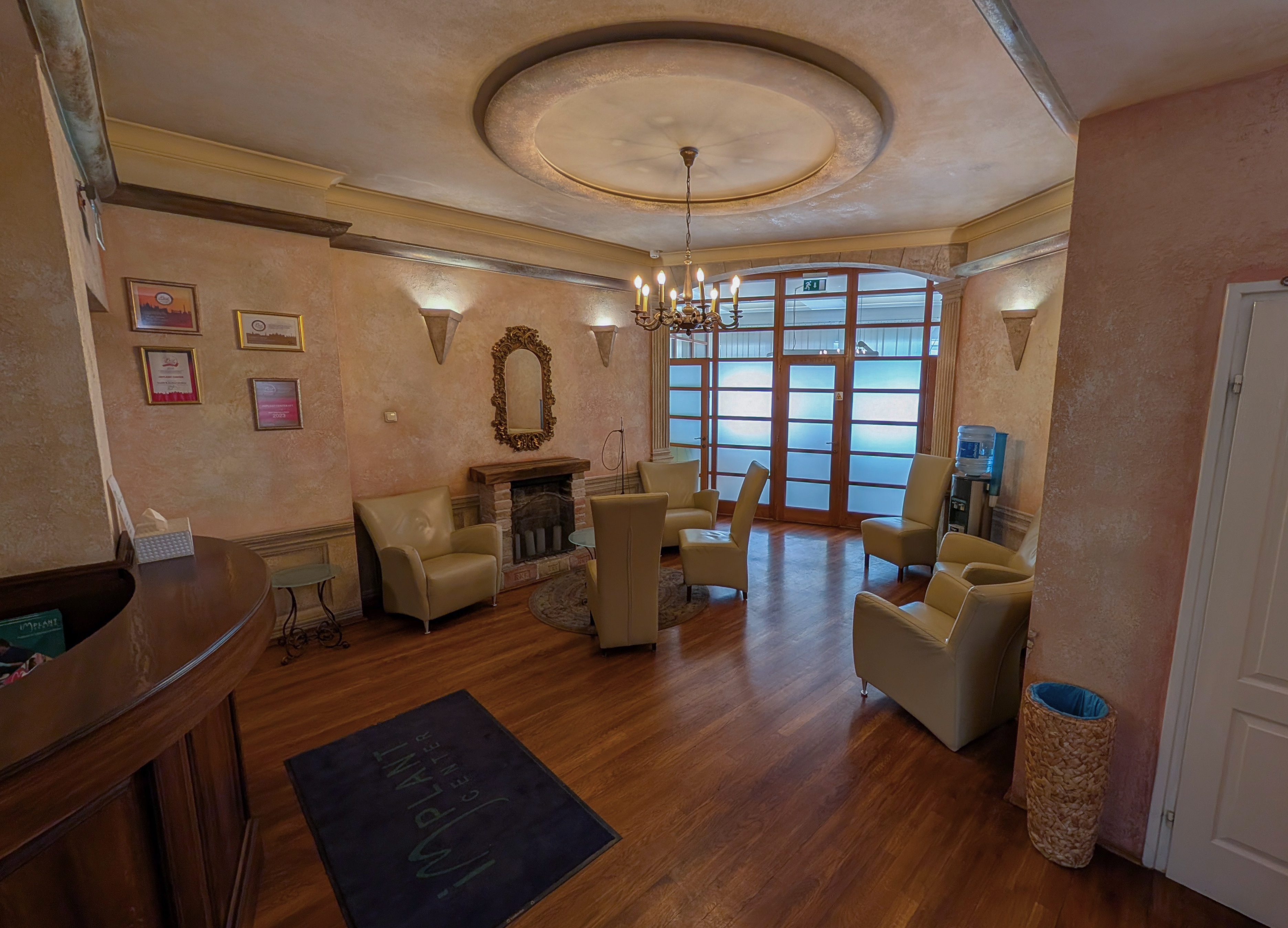Implantcenter patient care environment